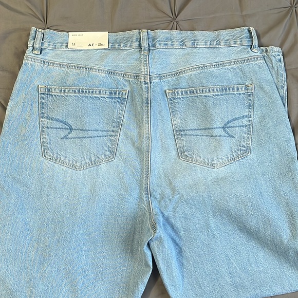 AE Mom Jean High Rise - Picture 2 of 3